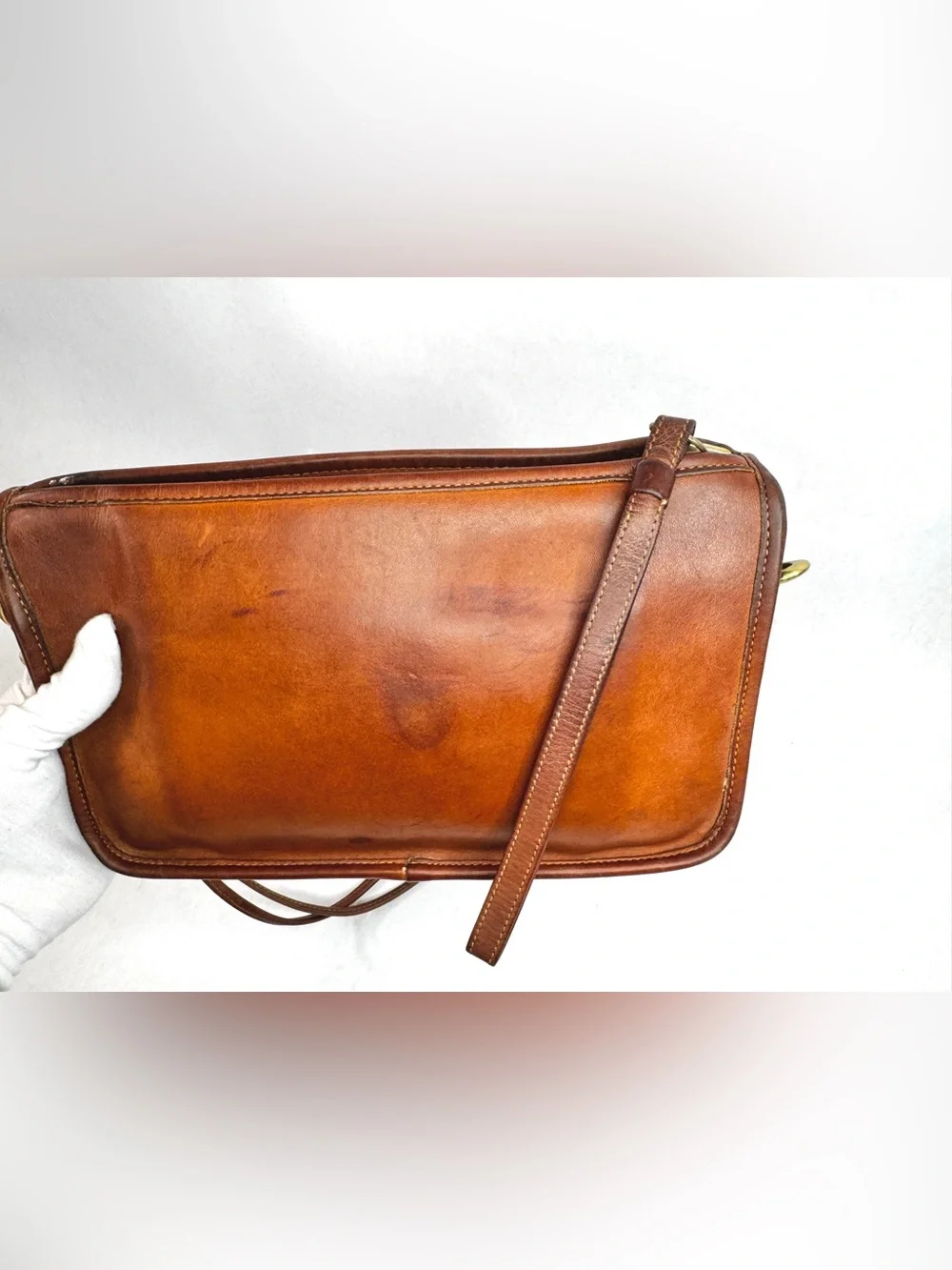 Vintage Coach Basic Bag 9455 British Tan Leather Shoulder Bag Made in USA
